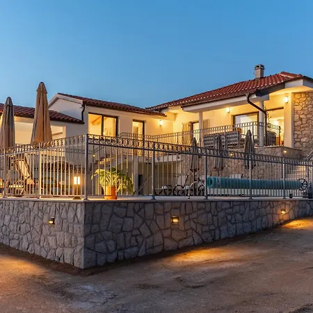 Lareva - Sunset View Villa *