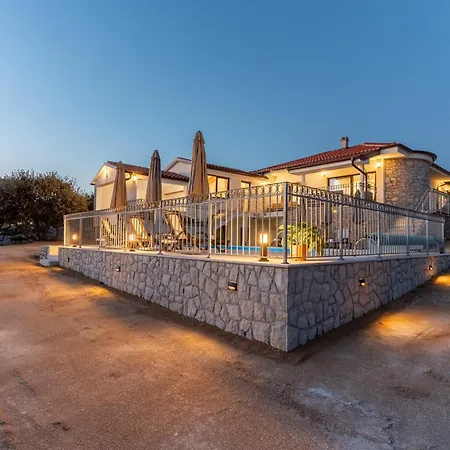 Villa Lareva - Sunset View *