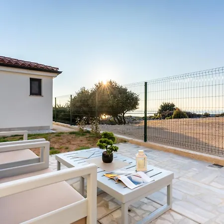 Lareva - Sunset View Villa